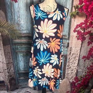 Loft Outlet flowery dress, size small, good condition